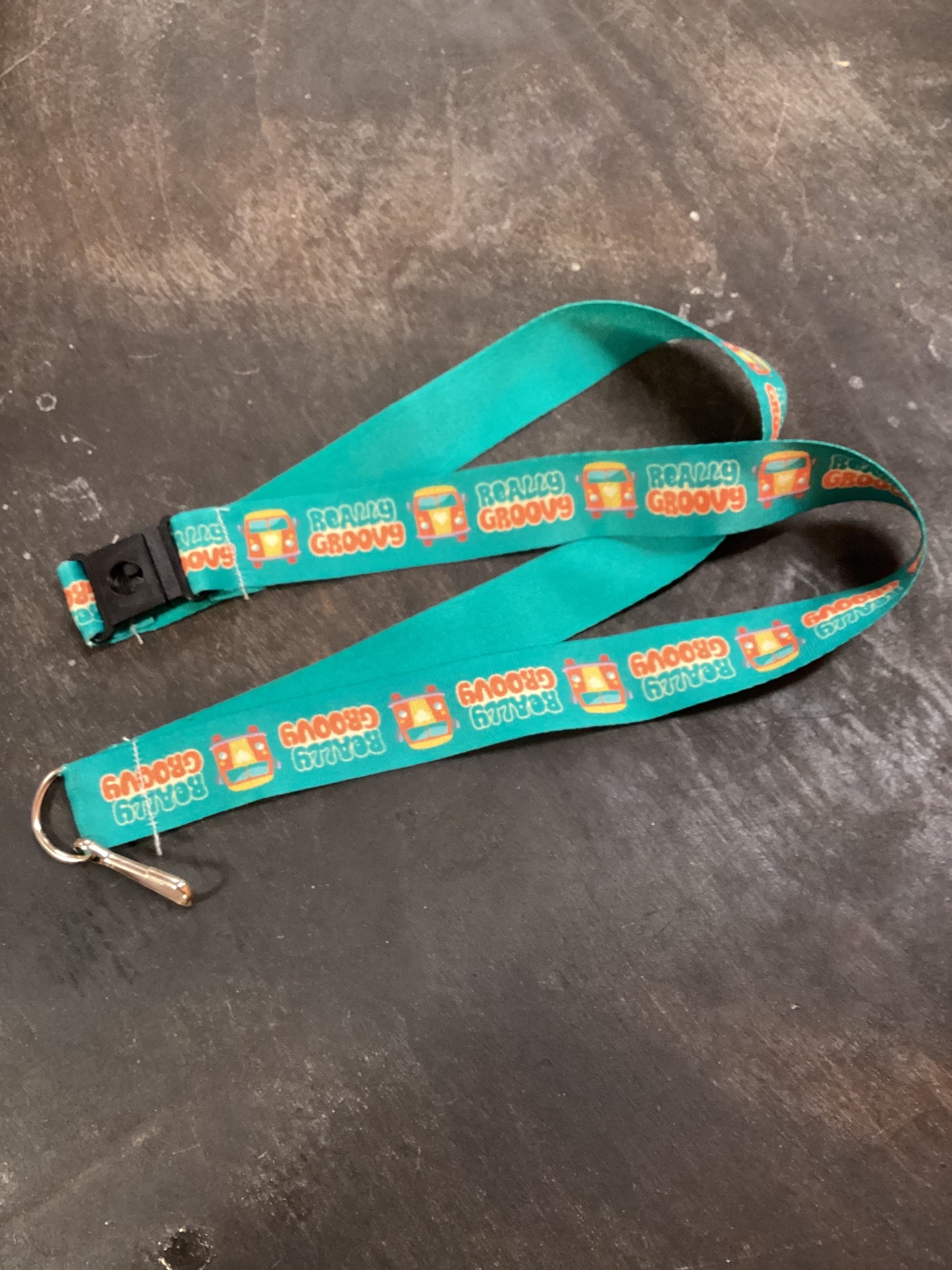 RESLLY GROOVY LANYARD