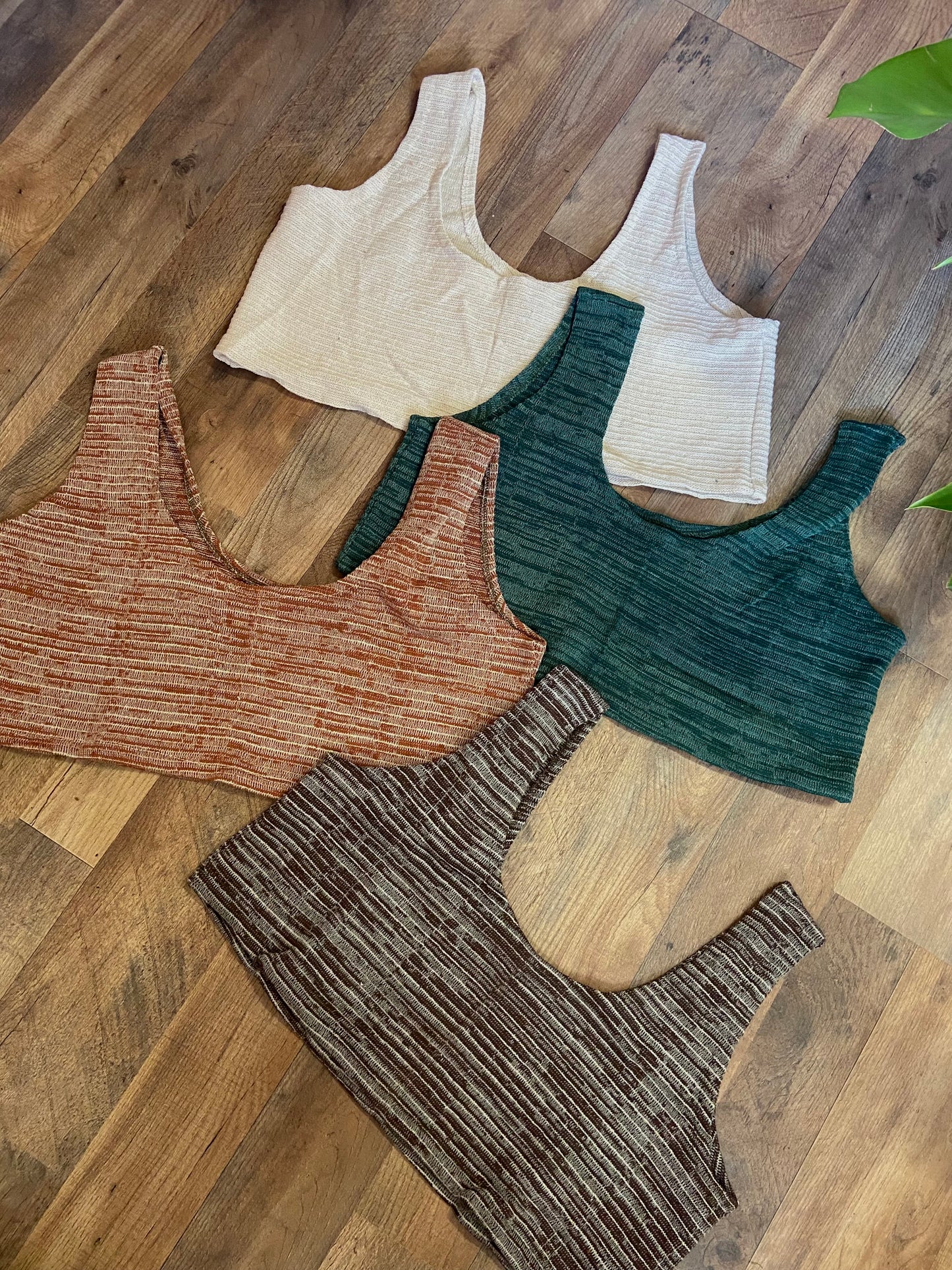 STRIPED EARTHY CROP TOPS