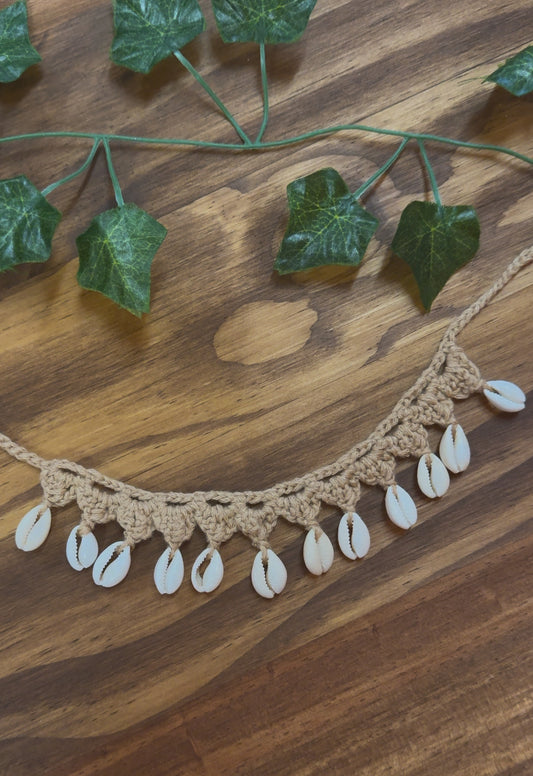 Woven seashell necklace