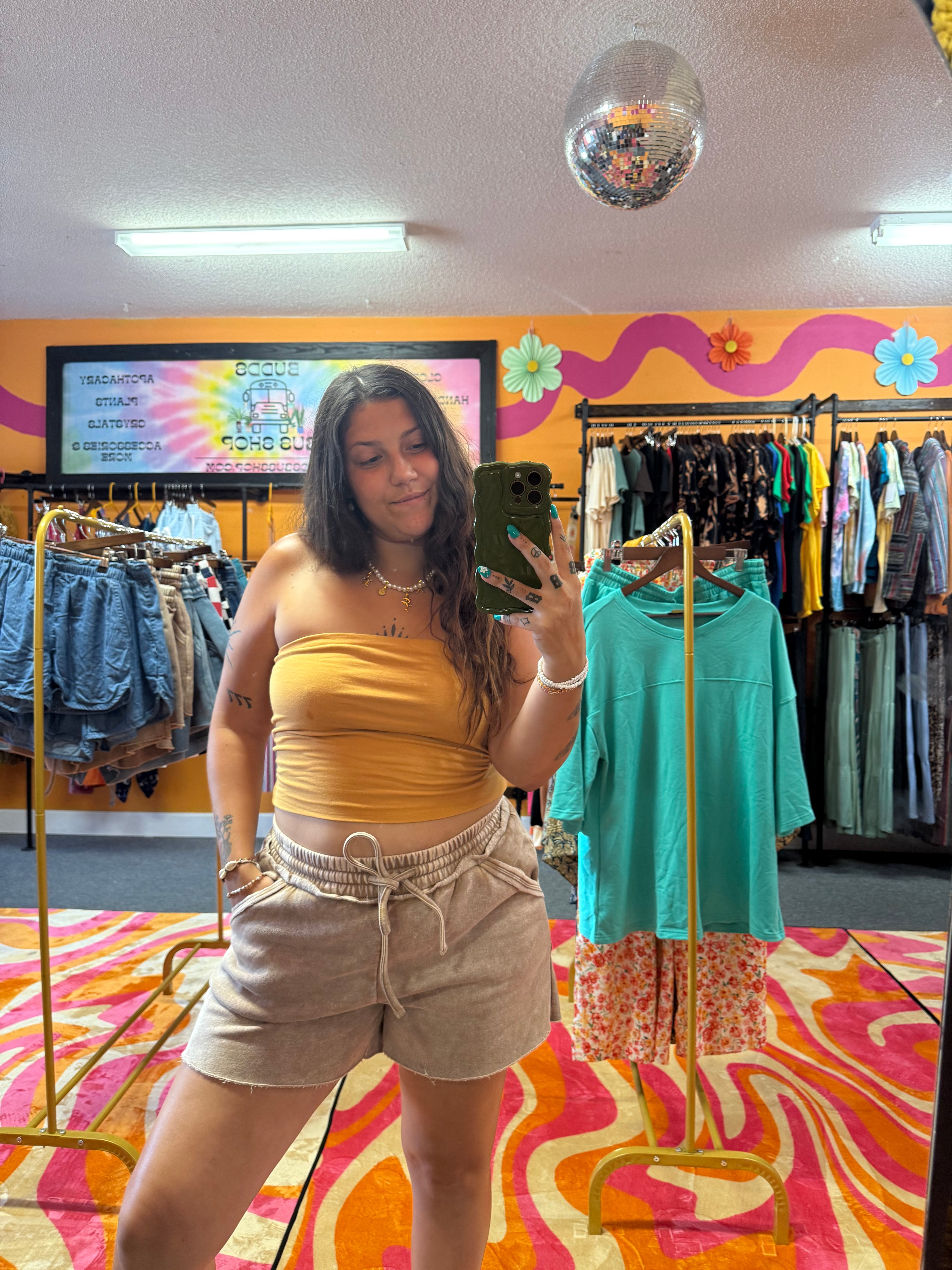 TOPS – BUDDS BUS SHOP