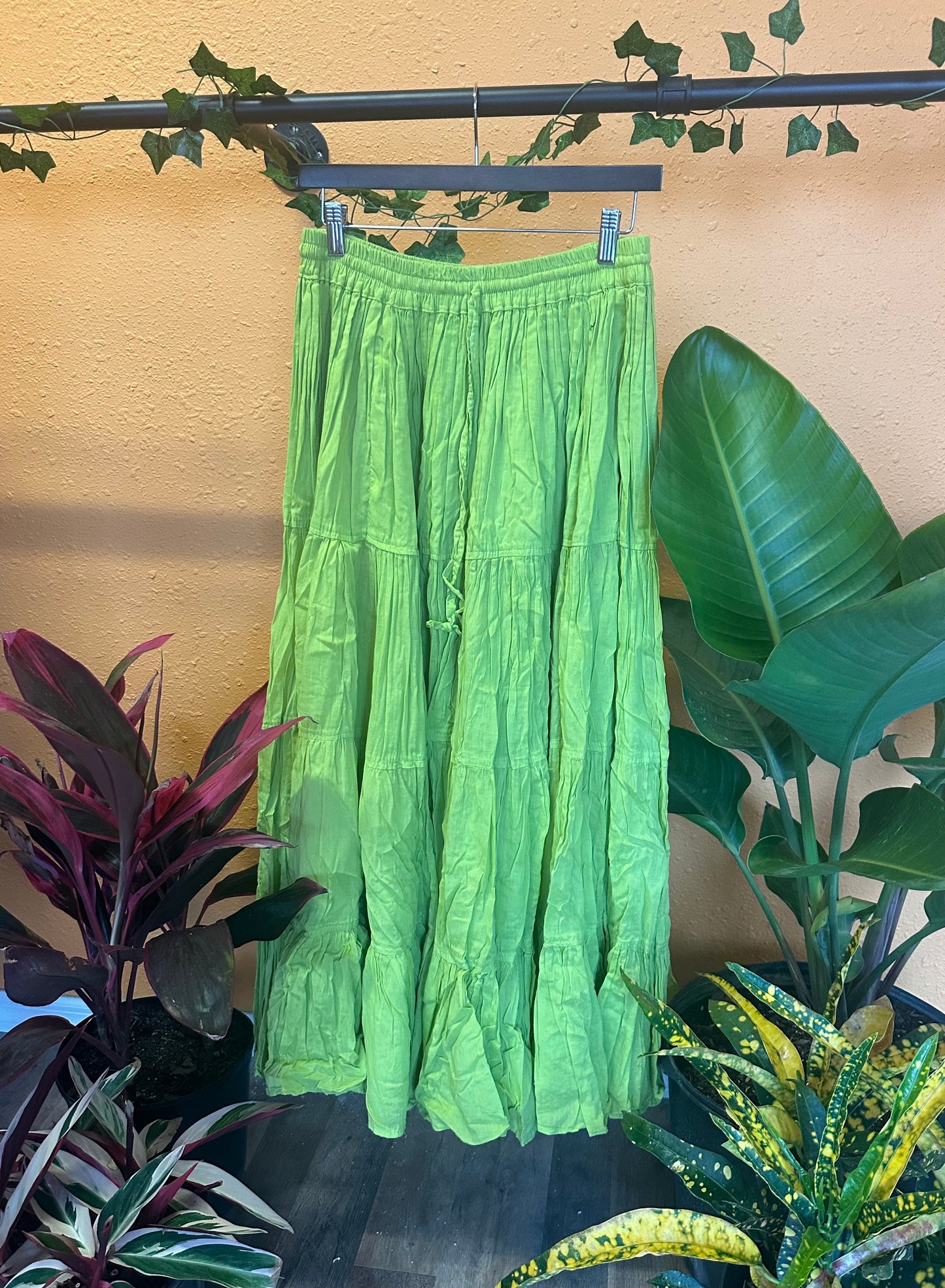 25 YARD FLOWEY SKIRT
