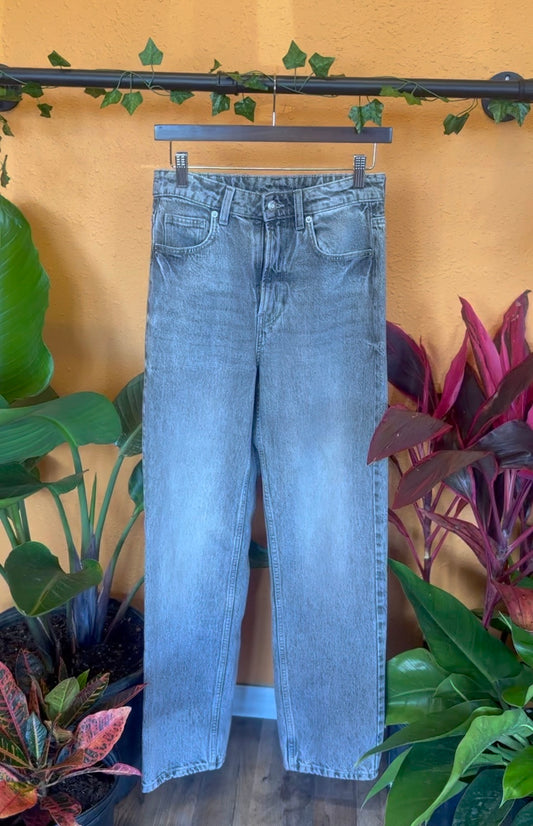 GRAY WASHED JEANS (4)