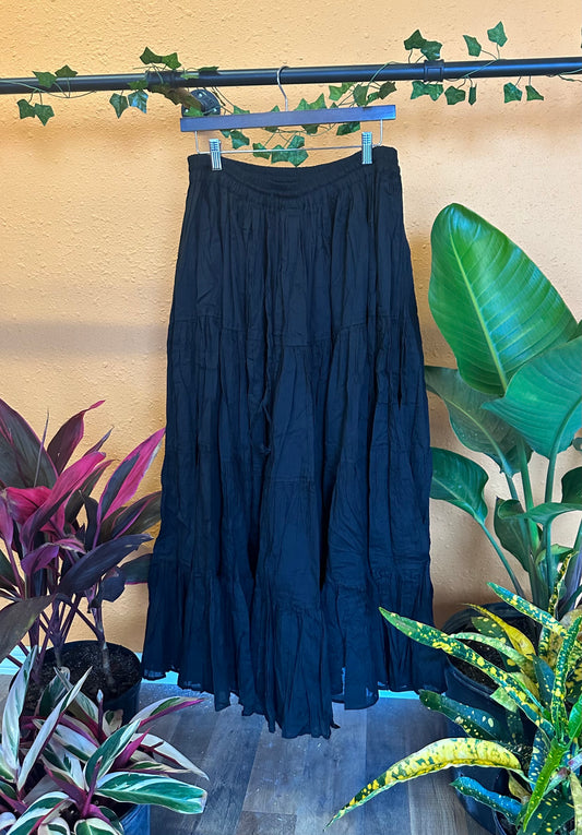BLACK 25 YARD FLOWEY SKIRT