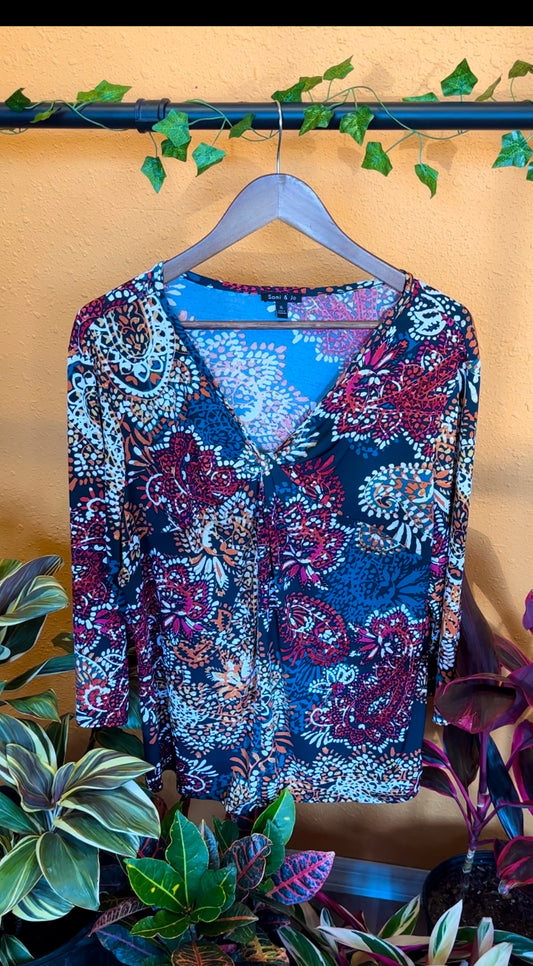 (XL) Floral Tee