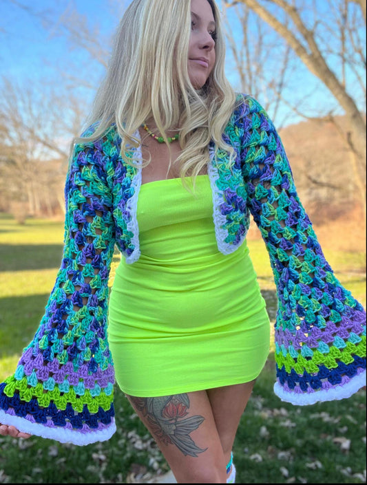 CROCHET BELL SLEEVE TOP (SMALL/MEDIUM)